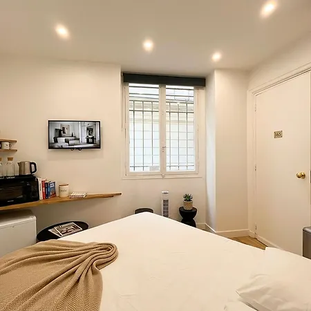 Urban Flat 165 - Lovely Near Champs Elysees Daire *